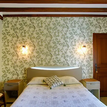 Bed & Breakfast D'hotes De La Pistollerie Bricquebosq